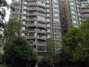 保利花园二期4室2厅2卫清水房送一个车位万达旁