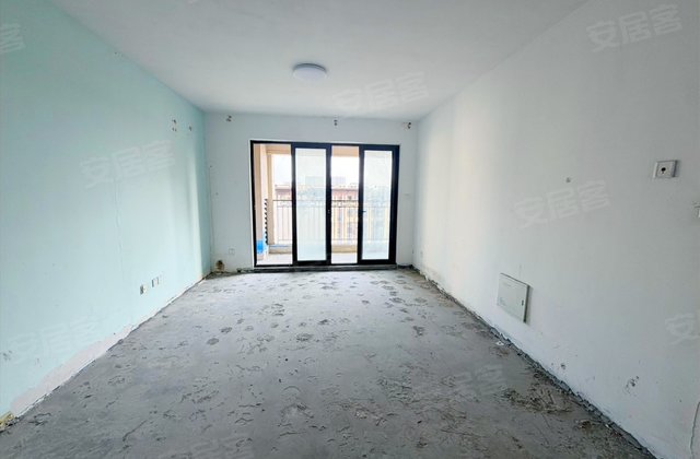苏州湾天铂4室2厅128㎡235万二手房图片