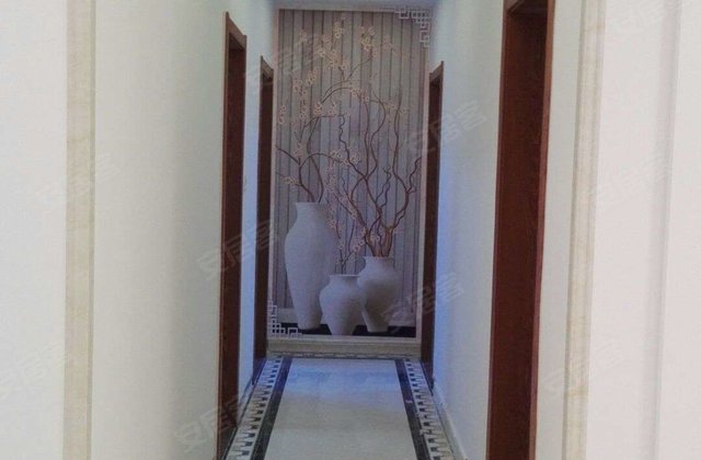 西湖春天3室2厅125㎡90万二手房图片