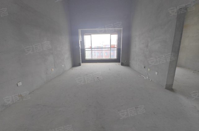 鸿嘉星城观澜甲第3室2厅131㎡93万二手房图片