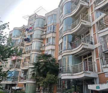 汀香水榭 正南朝向 满二 精装修 临地铁 大两居金银湖