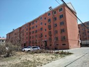 兴华小区三楼100平带大车库房本满五年