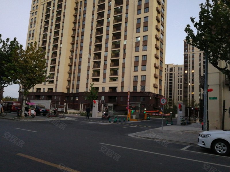 金海华城华康佳苑 