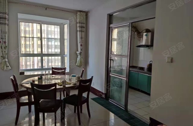 鸿基天鑫人家3室2厅159.5㎡125万二手房图片