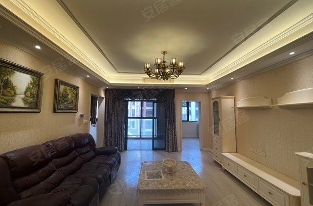 康田栖樾4室1厅136㎡175万二手房图片