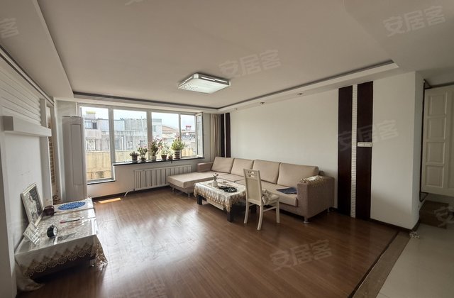 台南嘉苑4室2厅155㎡32.5万二手房图片