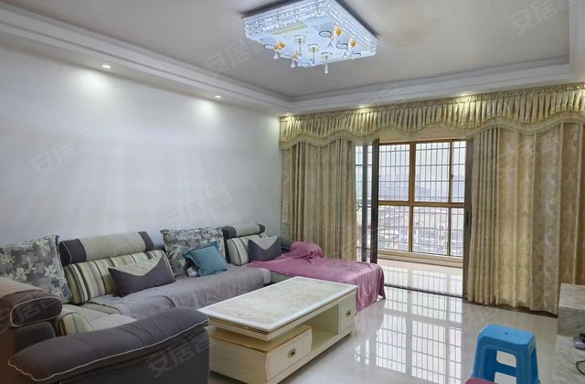 财富大厦(常宁市)3室2厅137㎡42万二手房图片