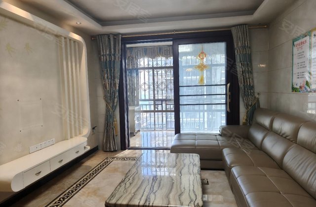 滨江南苑3室2厅130㎡73万二手房图片