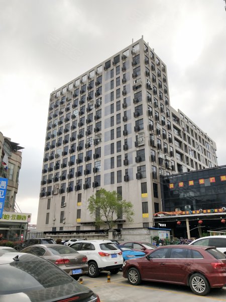 曹安国际鞋城公寓 