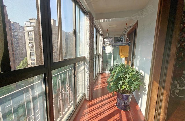 佳源威尼斯城西岱宫3室2厅130㎡86.8万二手房图片