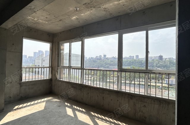 宝业御龙湾4室2厅192㎡130万二手房图片