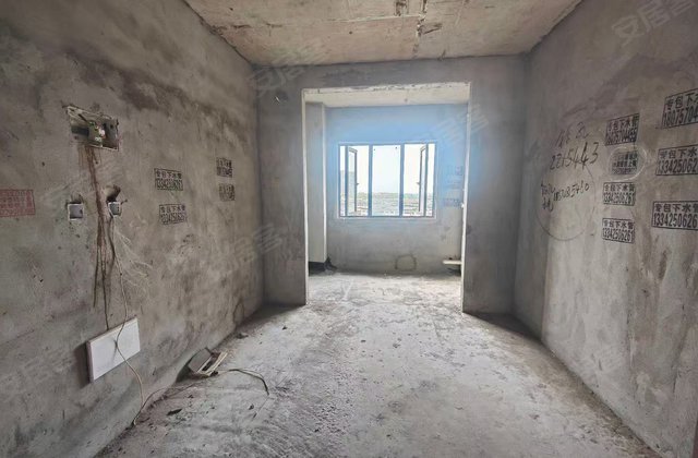 湘电华府3室2厅129㎡50.8万二手房图片