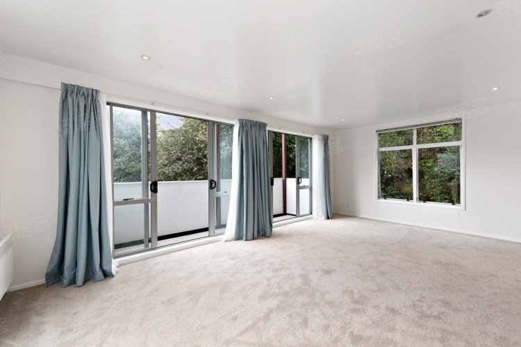 新西兰奥克兰大区奥克兰拍卖半独立端 Tce 房子与一个可爱的展望二手房公寓图片