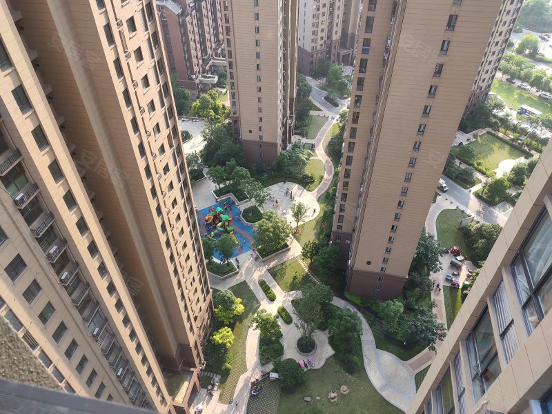 华地翡翠蓝湾朗园