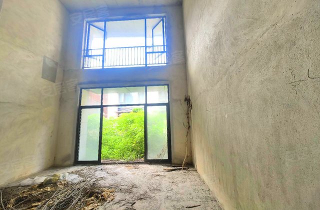 南部湾万科城(四期别墅)4室2厅153㎡718万二手房图片