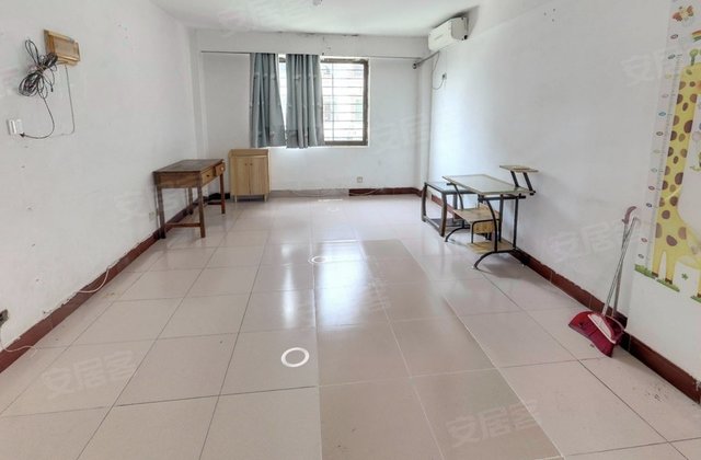 东街5号区2室1厅80.16㎡145万二手房图片