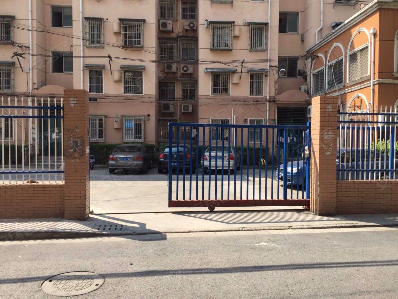 宝钢五村西门街(南区) 