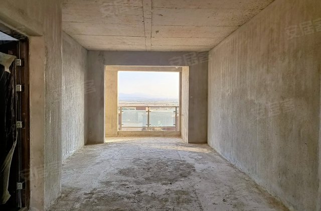 巅峰龙府3室2厅120.8㎡65万二手房图片
