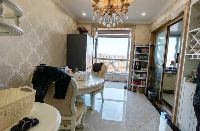 蓝色港湾3室2厅148㎡139万二手房图片