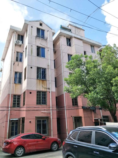 东翔路80弄小区 