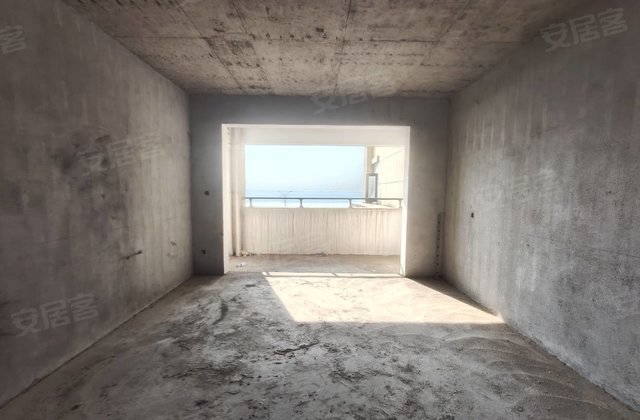 泽盛中心城二期5室2厅138㎡68.8万二手房图片