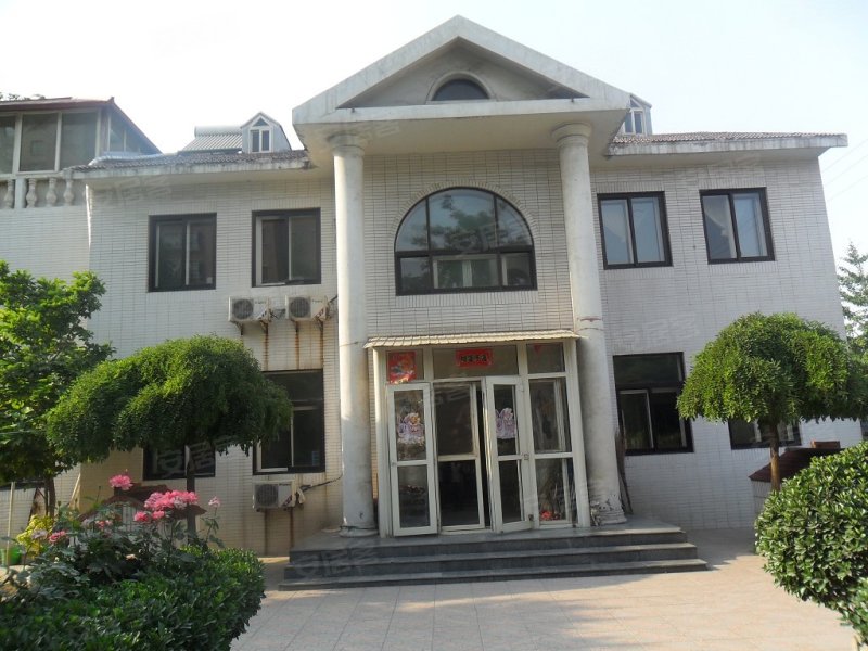 西山花园别墅小区