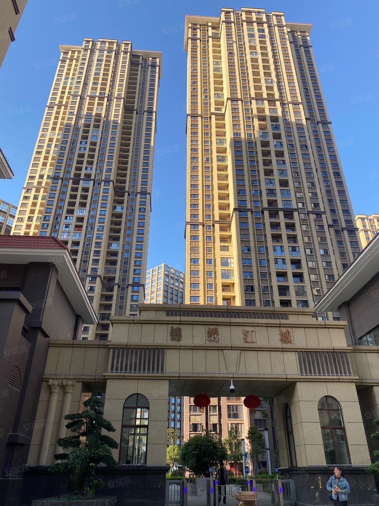 武汉房产网>武汉二手房>洪山二手房>新南湖二手房>锦绣江城>