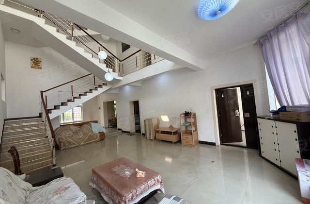 书香苑4室2厅298㎡155万二手房图片