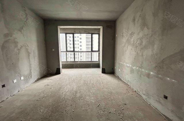 润腾臻园3室2厅135.31㎡85万二手房图片