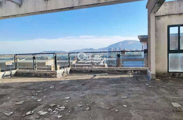 永鸿御景湾4室2厅170.8㎡148万二手房图片