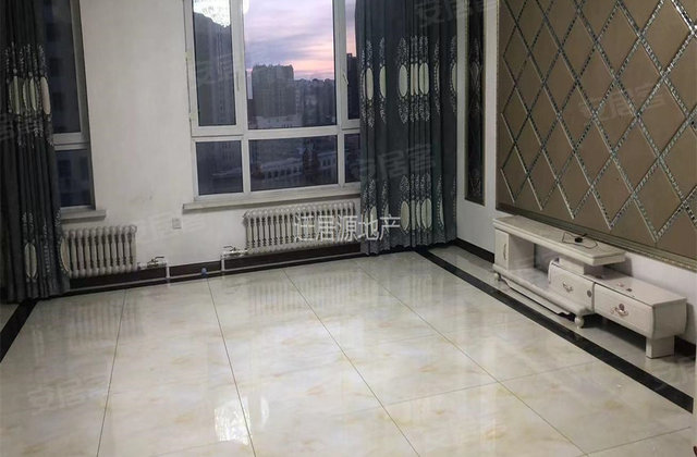 名典大公馆2室1厅118㎡63万二手房图片