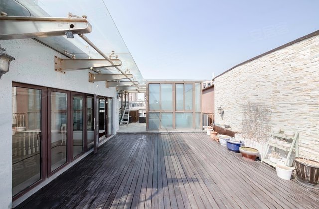 中铁逸都(二期)4室1厅140.56㎡369万二手房图片