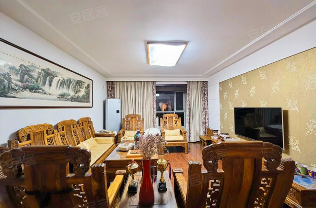 盛世天骄花苑3室2厅158㎡210万二手房图片