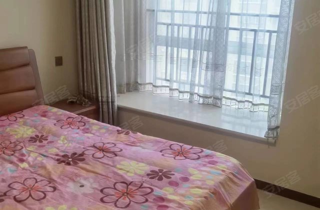 中侨名都3室2厅129.85㎡45万二手房图片