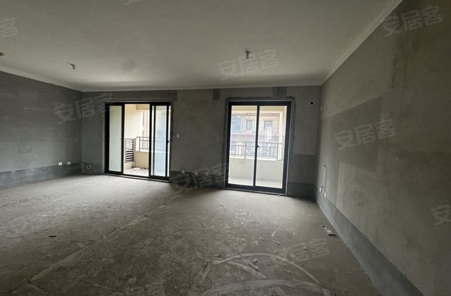 新城悦府(三期)3室2厅127.6㎡72万二手房图片