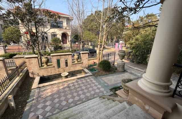 恒大海上威尼斯(别墅)7室3厅185㎡140万二手房图片