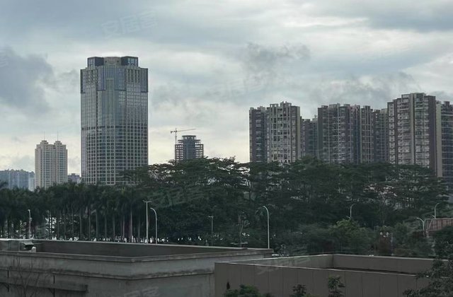 绿地中央公园4室2厅125㎡64.9万二手房图片