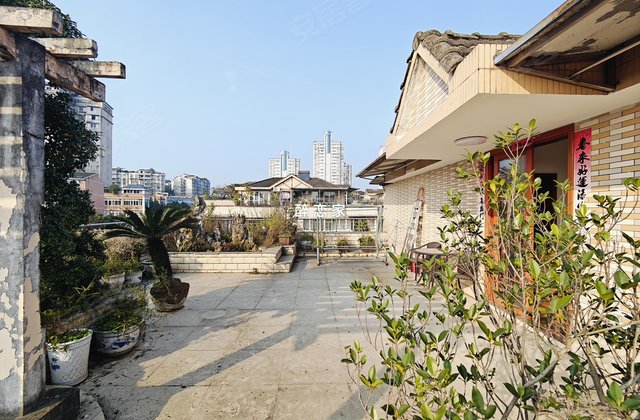 百竹园6室3厅230㎡67万二手房图片