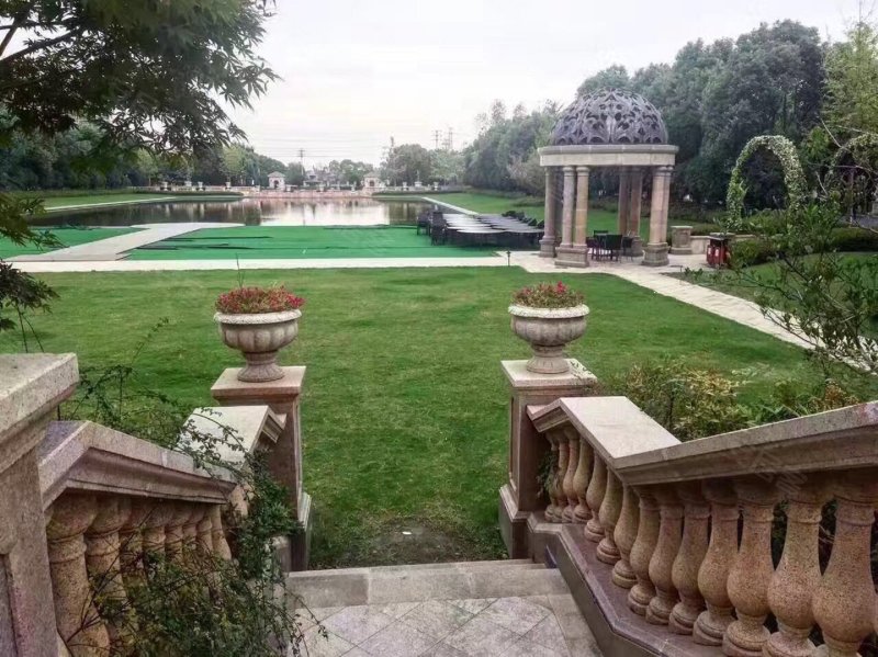 卡森卫星城王庭世家