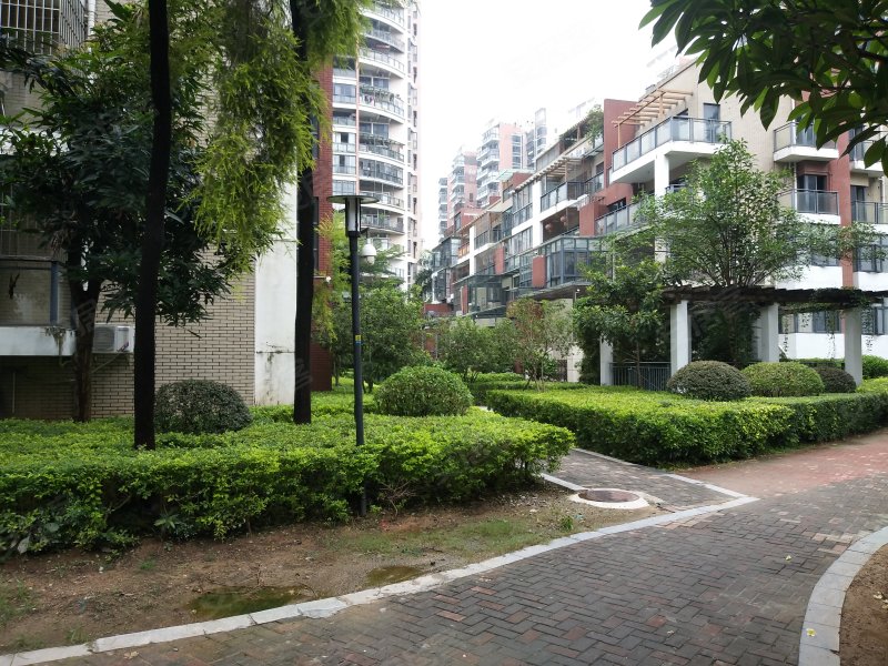 慢城(一至三期)