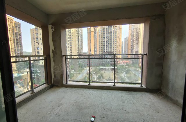恒信荣廷4室2厅134㎡71.8万二手房图片