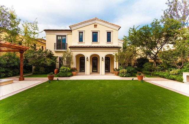 天逸海湾4室3厅420.6㎡1460万二手房图片