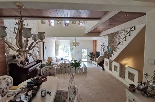 玫瑰湾(别墅)5室2厅226㎡598万二手房图片