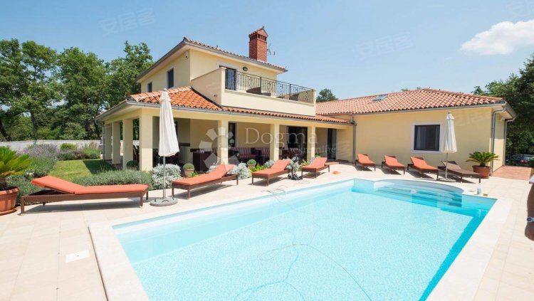 克罗地亚拍卖CroatiaVižinadaHouse出售二手房公寓图片