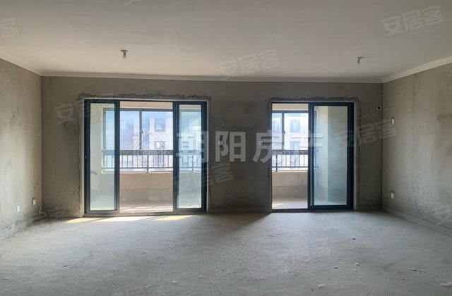 一品麓苑3室2厅126.06㎡72.9万二手房图片