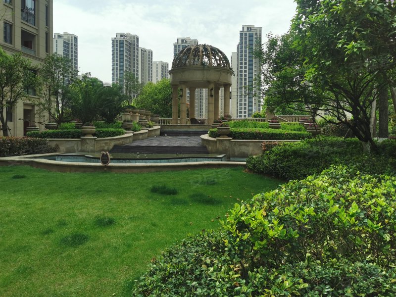 华鸿中央湖公馆