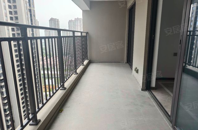 金茂阳光城檀悦4室2厅128㎡135万二手房图片