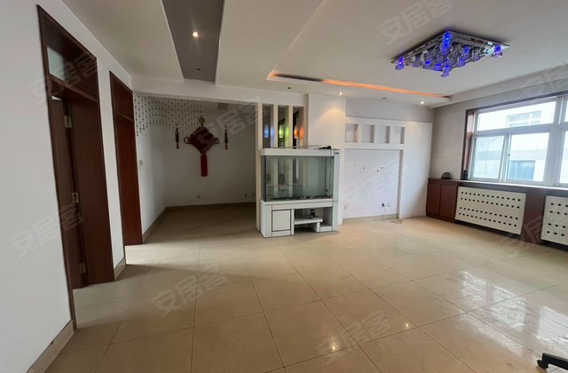 昌明花园3室2厅133㎡29.9万二手房图片