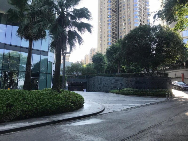 棕榈泉白金公寓