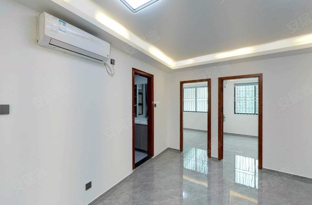 佳宁娜友谊广场2室1厅83㎡245万二手房图片